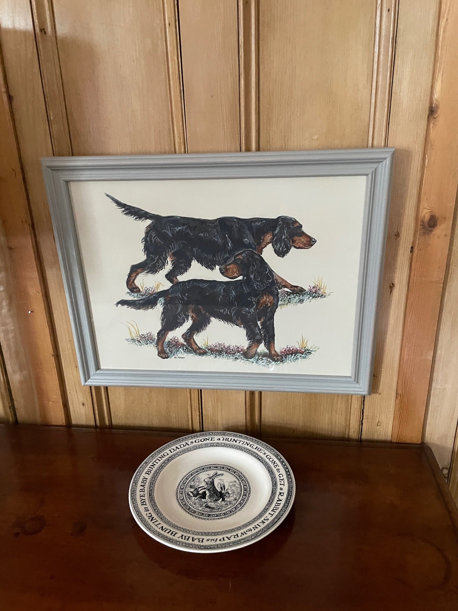 This painting shows two traditional gundogs hunting. I love to paint working dog breeds. Inspired by old country sporting prints.
